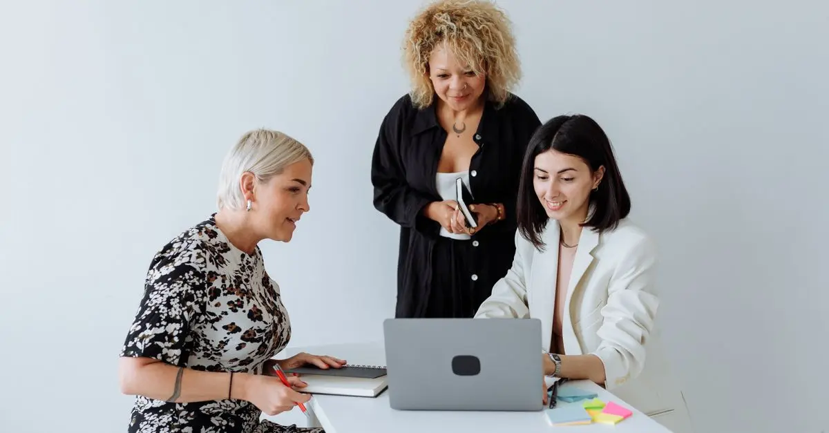 Comment intégrer l'apprentissage par le mentorat dans votre training pro